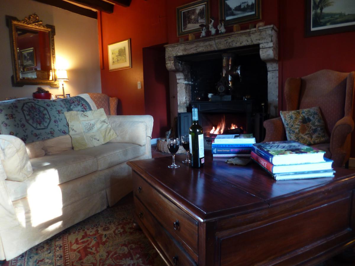 Bed and Breakfast Le Canard Au Parapluie Rouge Célon Exterior foto