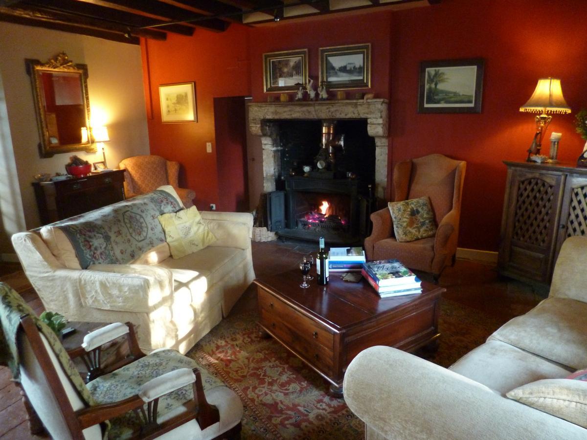 Bed and Breakfast Le Canard Au Parapluie Rouge Célon Exterior foto