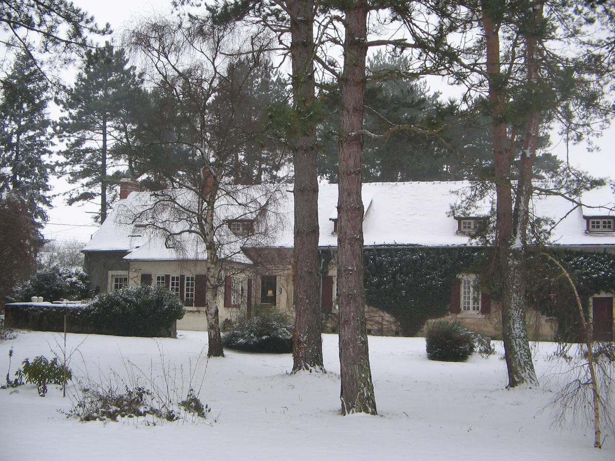 Bed and Breakfast Le Canard Au Parapluie Rouge Célon Exterior foto