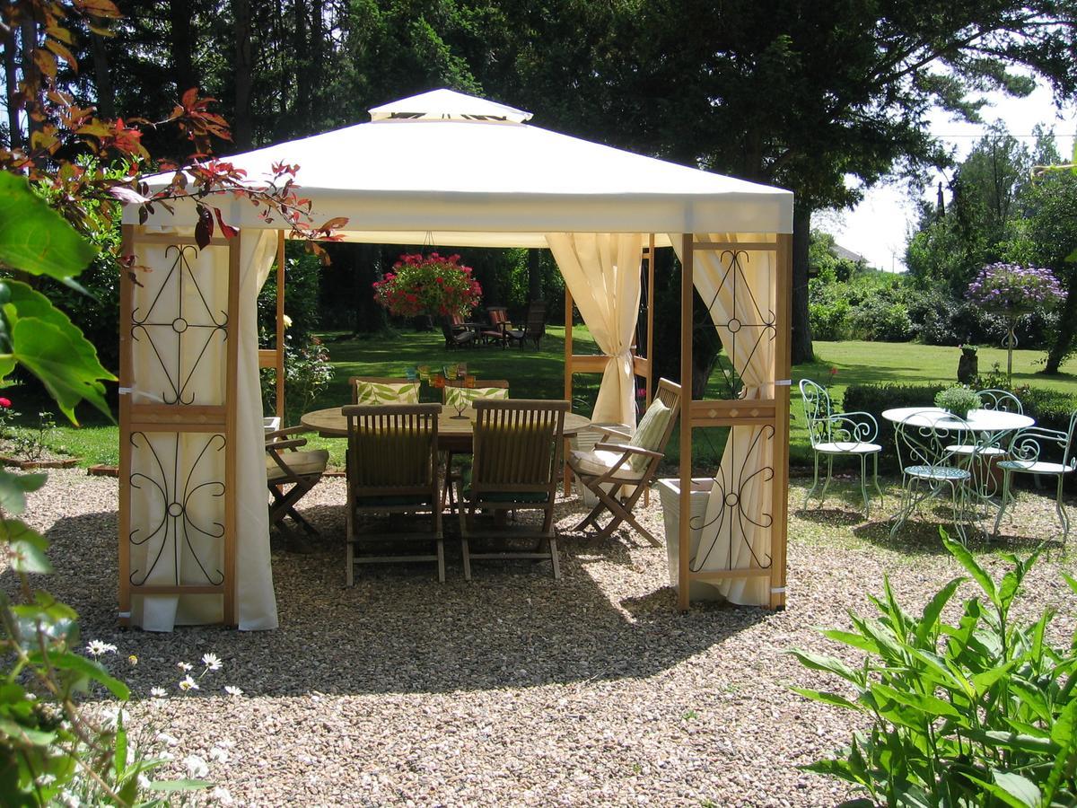 Bed and Breakfast Le Canard Au Parapluie Rouge Célon Exterior foto